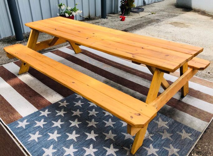 Best Finish for Outdoor Picnic Table