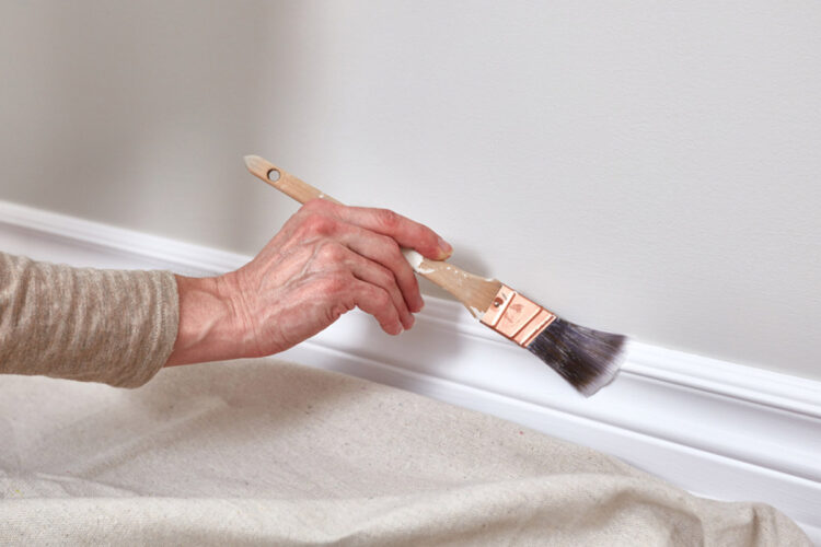 How Much to Paint Baseboards in a House